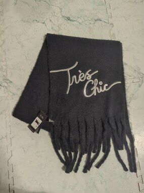 karl lagerfeld scarf Tres Chic Blanket Scarf - ZL4WS7759